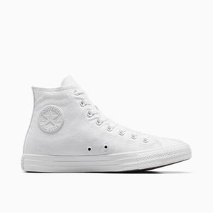 White chuck Taylor’s - converse